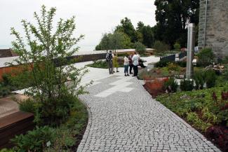 Roof garden with pathway
